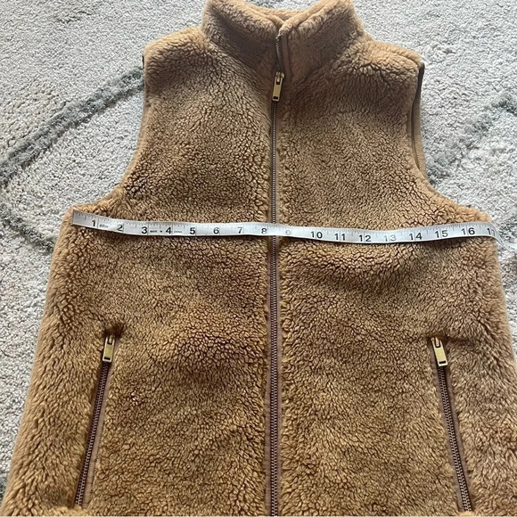 J Crew Plush Fleece Excursion Vest fuzzy warm brown tan XS - Picture 10 of 11